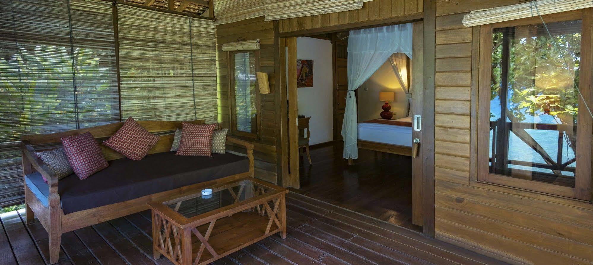 Janji Laut Resort Tanahwangko Exteriör bild