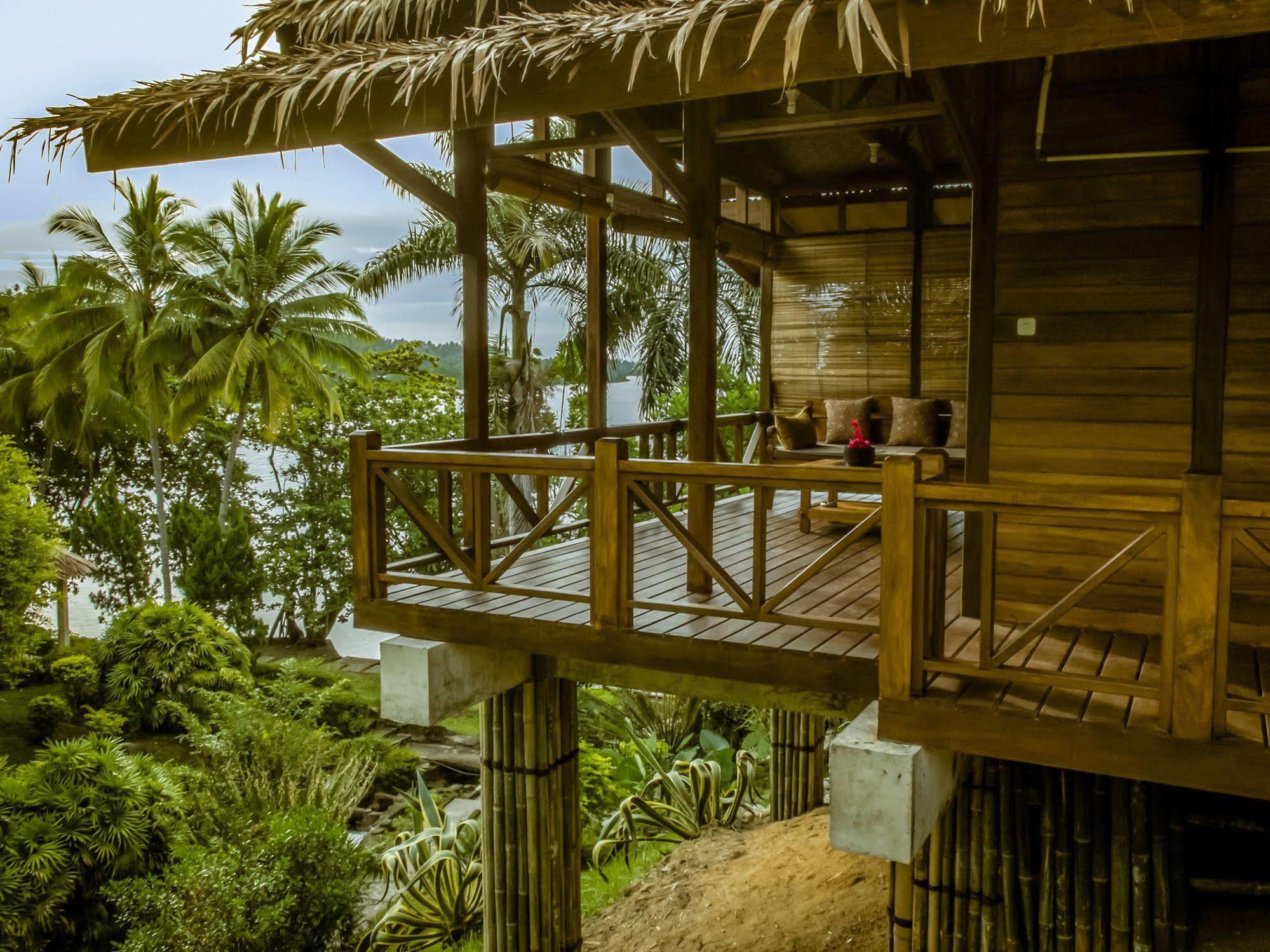 Janji Laut Resort Tanahwangko Exteriör bild